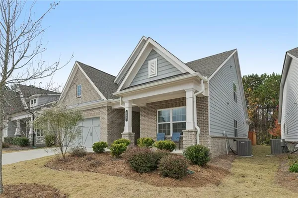 Property Slideshow image 3 of 65 | 567 barlow pl, Grayson, GA, 30017