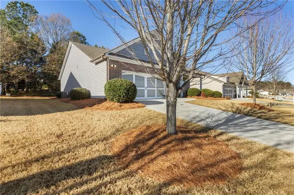 Property Slideshow image 3 of 42 | 813 ideal pl, Winder, GA, 30680