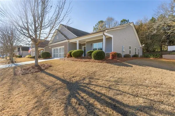 Property Slideshow image 2 of 42 | 813 ideal pl, Winder, GA, 30680