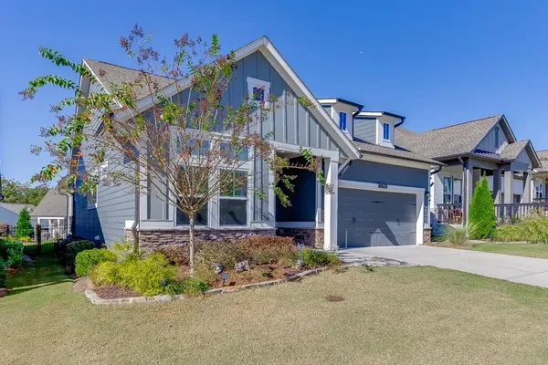 Property Slideshow image 3 of 61 | 6968 river rock dr, Flowery Branch, GA, 30542