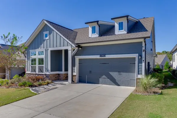 Property Slideshow image 2 of 61 | 6968 river rock dr, Flowery Branch, GA, 30542