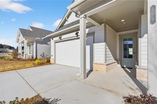 Property Slideshow image 3 of 40 | 199 vinca cir, Kennesaw, GA, 30144