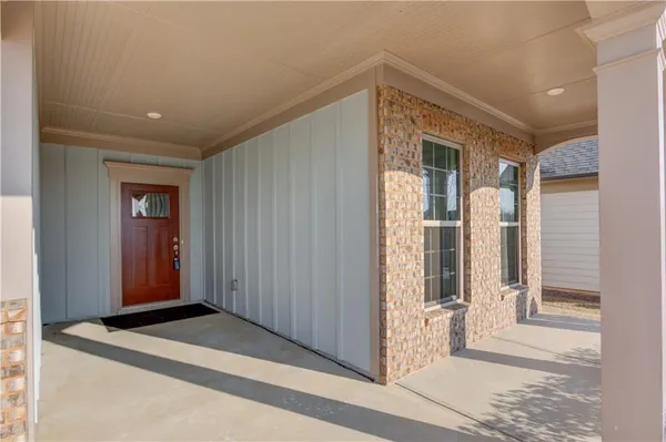 Property Slideshow image 3 of 43 | 5031 adler ct, Hoschton, GA, 30548