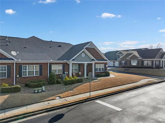 Property Slideshow image 3 of 33 | 3421 lindenridge dr, Buford, GA, 30519