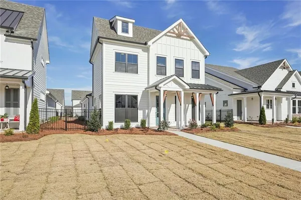 Property Slideshow image 2 of 49 | 526 pearl st, Cumming, GA, 30040