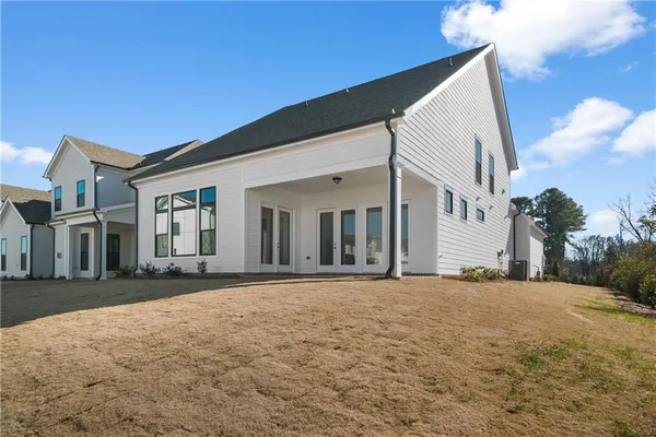 Property Slideshow image 3 of 41 | 570 sawnee village blvd, Cumming, GA, 30040