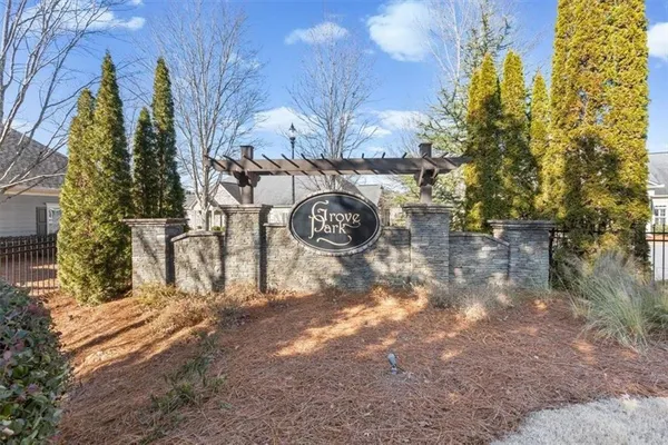 Property Slideshow image 2 of 63 | 2280 grove valley way 8, Marietta, GA, 30064