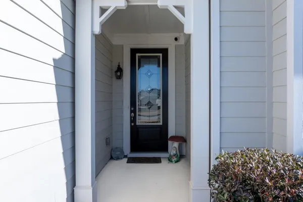 Property Slideshow image 2 of 77 | 425 chatuge dr, Hoschton, GA, 30548
