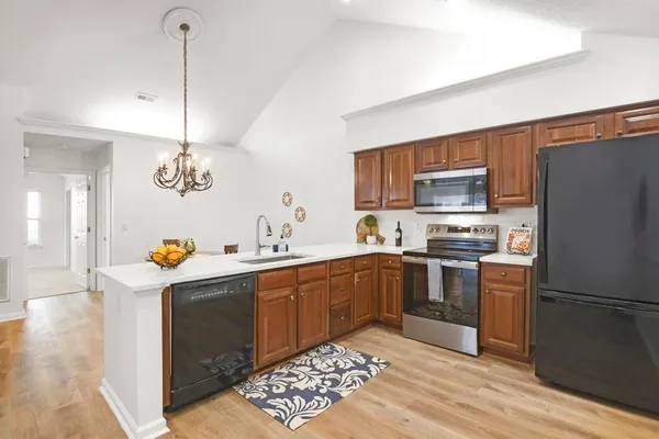 Property Slideshow image 2 of 48 | 3603 village ln, Roswell, GA, 30075