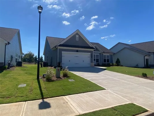 Property Slideshow image 3 of 55 | 372 glenside dr, Jefferson, GA, 30549