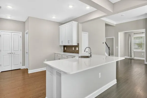 Property Slideshow image 3 of 50 | 1401 lexington green pnes, Cumming, GA, 30040