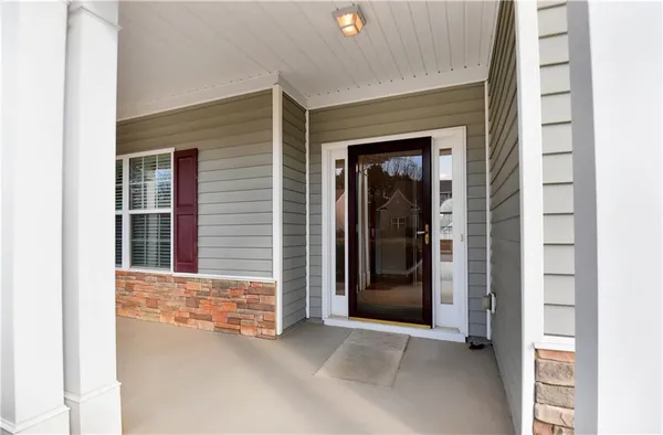 Property Slideshow image 2 of 52 | 816 ideal pl, Winder, GA, 30680