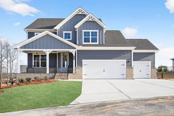 Property Slideshow image 3 of 33 | 2587 parkside way 394, Gainesville, GA, 30507