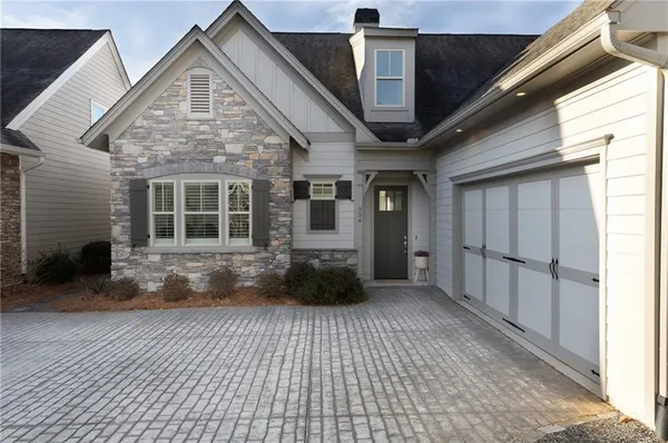 Property Slideshow image 2 of 42 | 334 little pine ln, Woodstock, GA, 30188