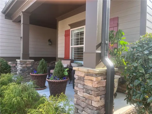 Property Slideshow image 3 of 96 | 6742 blue heron way, Flowery Branch, GA, 30542