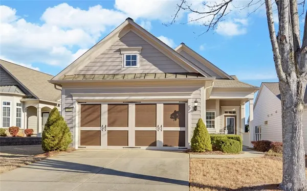 Property Slideshow image 2 of 45 | 6355 scenic view dr, Hoschton, GA, 30548