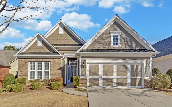 Property Slideshow image 2 of 53 | 5908 mountain bluff way, Hoschton, GA, 30548