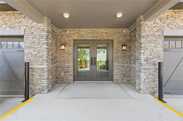 Property Slideshow image 3 of 48 | 3211 orwell way unit 4305, Cumming, GA, 30041