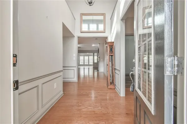 Property Slideshow image 3 of 45 | 6468 lantern rdg, Hoschton, GA, 30548