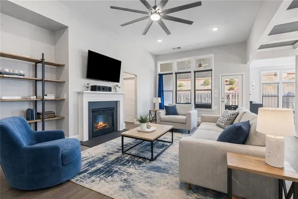 Property Slideshow image 2 of 52 | 542 bray st, Woodstock, GA, 30188