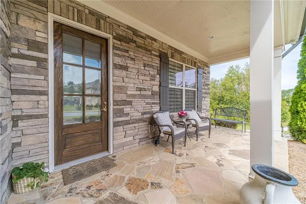 Property Slideshow image 2 of 53 | 5960 overlook club cir, Suwanee, GA, 30024