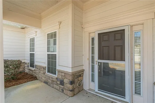 Property Slideshow image 3 of 69 | 1010 amicalola ct, Griffin, GA, 30223