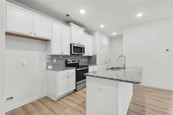 Property Slideshow image 2 of 16 | 4574 bishops ln, Oakwood, GA, 30566