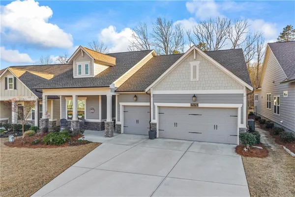 Property Slideshow image 2 of 40 | 7076 cottage grove dr, Flowery Branch, GA, 30542