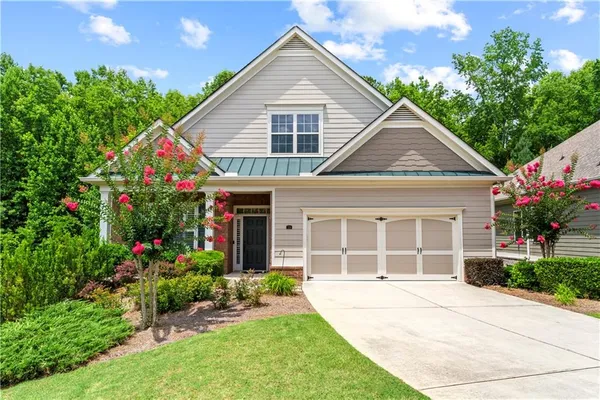 Property Slideshow image 2 of 30 | 324 shade tree cir, Woodstock, GA, 30188