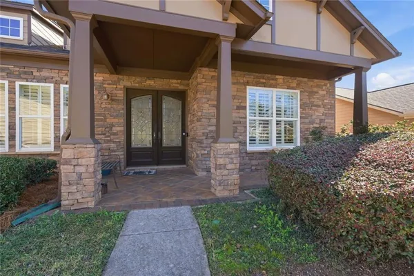 Property Slideshow image 3 of 49 | 3348 indian hawthorne rdg, Gainesville, GA, 30504