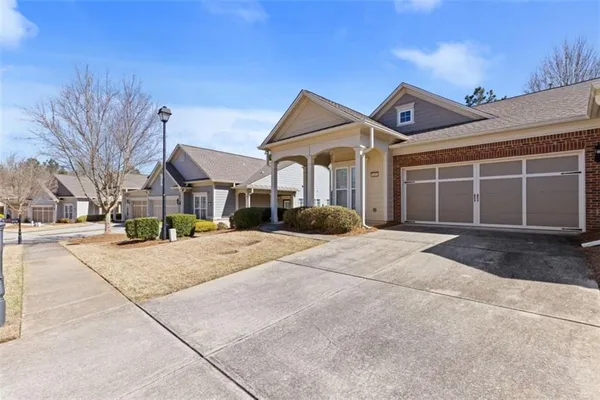 Property Slideshow image 2 of 34 | 6106 longleaf dr, Hoschton, GA, 30548