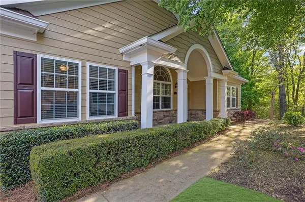 Property Slideshow image 3 of 34 | 2637 grapevine cir 702, Cumming, GA, 30041