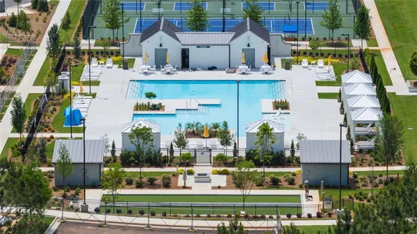 Property Slideshow image 3 of 39 | 717 brooke vw, Canton, GA, 30115