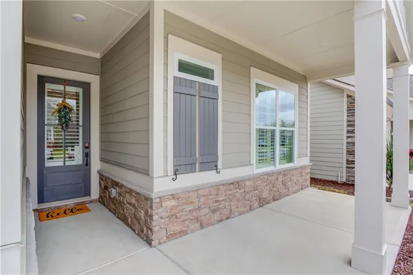 Property Slideshow image 3 of 53 | 6971 scenic overlook trce, Flowery Branch, GA, 30542