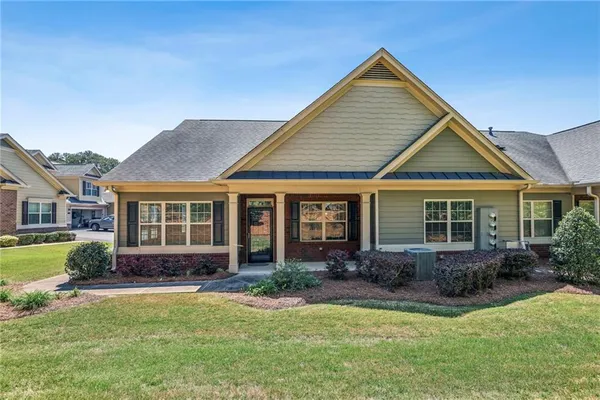 Property Slideshow image 2 of 30 | 1515 bluestone dr, Cumming, GA, 30041