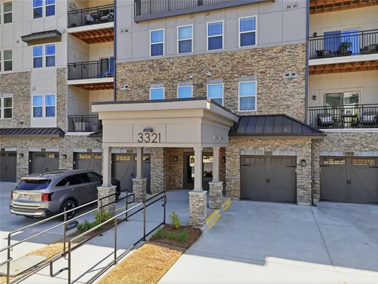 Property Slideshow image 3 of 48 | 3321 orwell way 3204, Cumming, GA, 30041