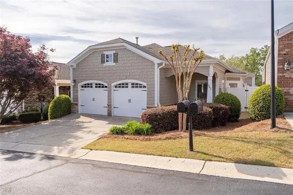 Property Slideshow image 3 of 33 | 362 acuba vw, Woodstock, GA, 30188