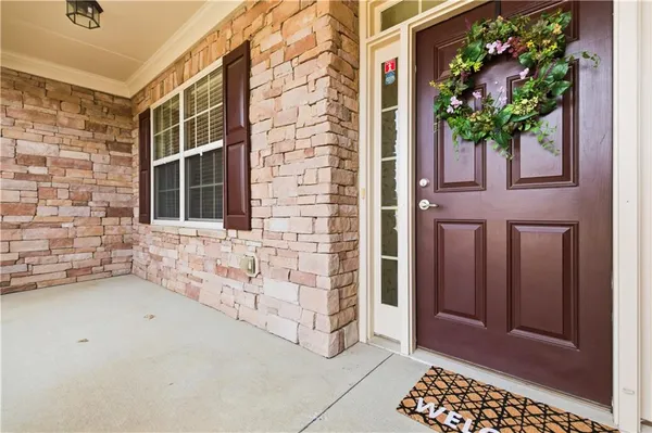 Property Slideshow image 3 of 50 | 1895 brannon commons cir 3002, Cumming, GA, 30041