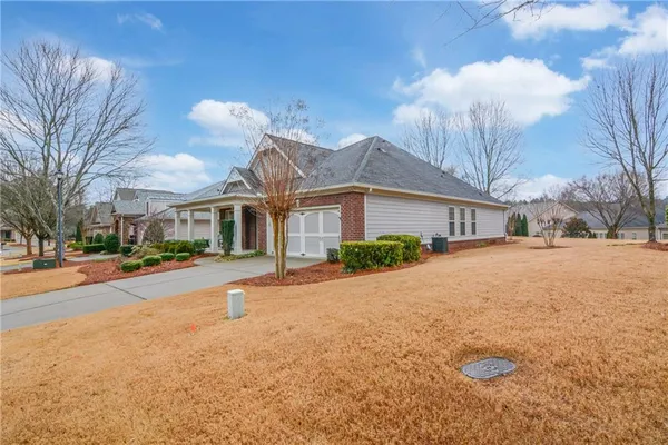 Property Slideshow image 3 of 43 | 1310 creek vista dr, Cumming, GA, 30041