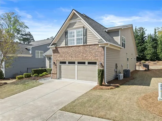 Property Slideshow image 2 of 47 | 3626 majestic oak dr, Gainesville, GA, 30504