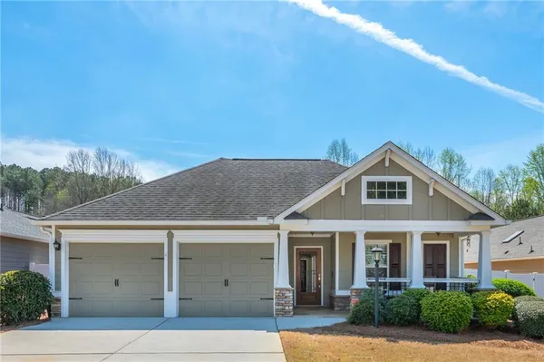 Property Slideshow image 2 of 34 | 197 shoal creek way, Dallas, GA, 30132