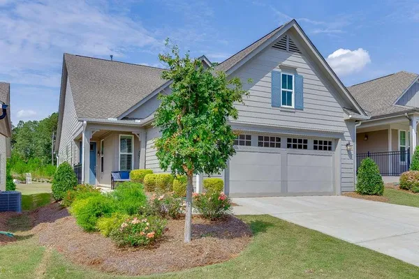 Property Slideshow image 2 of 40 | 452 ontario ln, Hoschton, GA, 30548