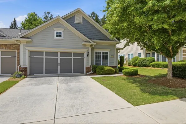 Property Slideshow image 3 of 55 | 6201 longleaf dr, Hoschton, GA, 30548