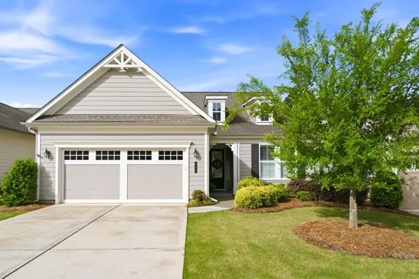 Property Slideshow image 2 of 72 | 400 chatuge dr, Hoschton, GA, 30548