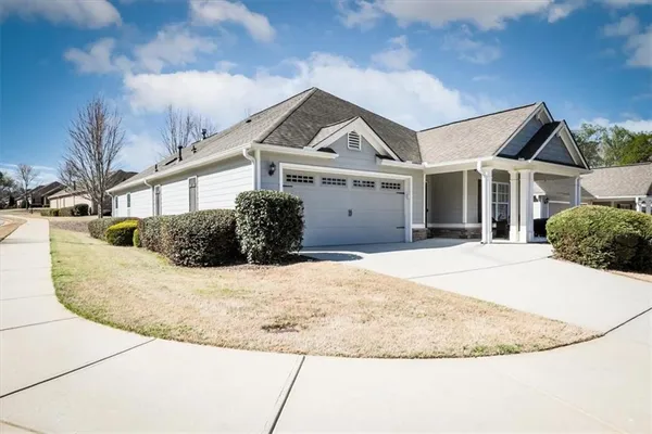 Property Slideshow image 2 of 29 | 2058 bonneville ln, Powder Springs, GA, 30127