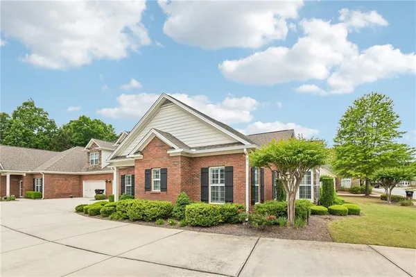 Property Slideshow image 2 of 47 | 901 haven cir, Douglasville, GA, 30135