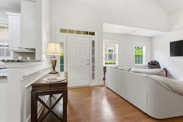 Property Slideshow image 3 of 42 | 1945 brannon commons cir 3201, Cumming, GA, 30041