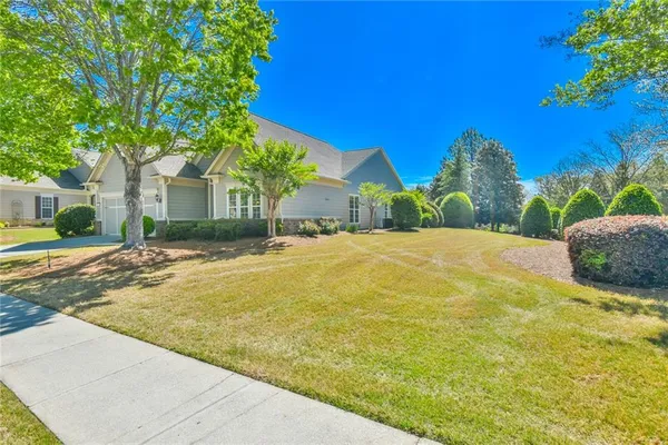 Property Slideshow image 2 of 29 | 6304 canebridge ln, Hoschton, GA, 30548