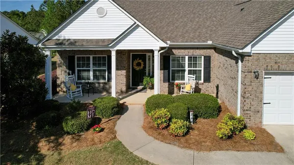 Property Slideshow image 3 of 42 | 848 crossroads ct, Social Circle, GA, 30025