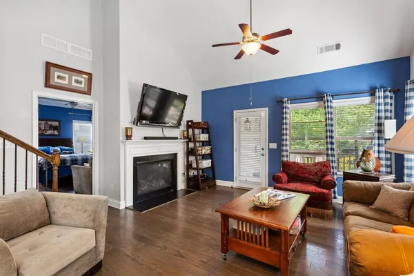 Property Slideshow image 3 of 40 | 6867 flagstone way, Flowery Branch, GA, 30542